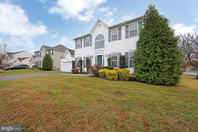 5 CONCORD BLVD, Sicklerville, NJ 08081