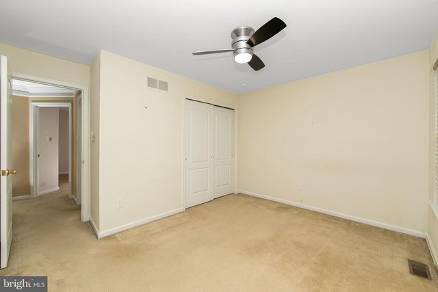 5 CONCORD BLVD, Sicklerville, NJ 08081