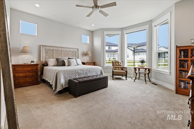 8253 W Brooks Dr, Boise, ID 83714