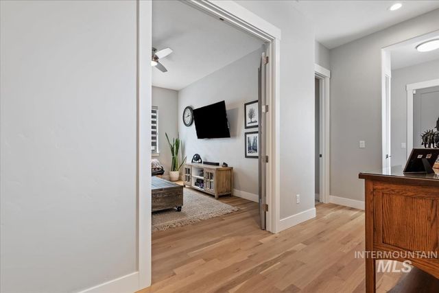 8253 W Brooks Dr, Boise, ID 83714