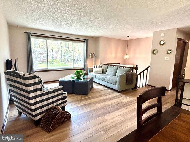 15 ELMWOOD DR, Tabernacle, NJ 08088
