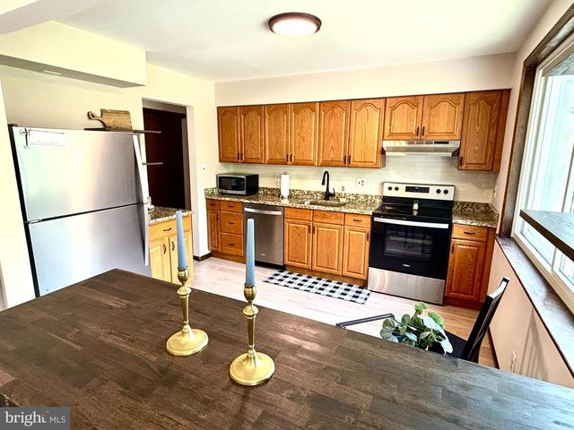 15 ELMWOOD DR, Tabernacle, NJ 08088