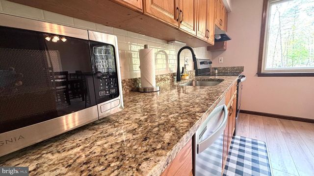 15 ELMWOOD DR, Tabernacle, NJ 08088