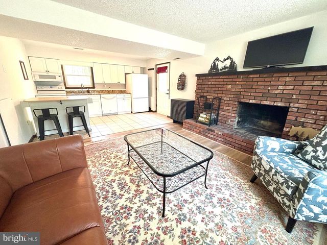 15 ELMWOOD DR, Tabernacle, NJ 08088