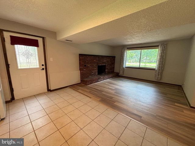 15 ELMWOOD DR, Tabernacle, NJ 08088