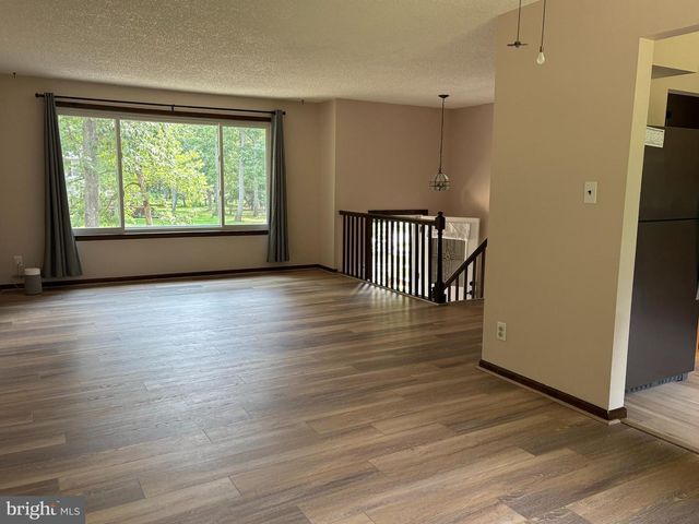 15 ELMWOOD DR, Tabernacle, NJ 08088