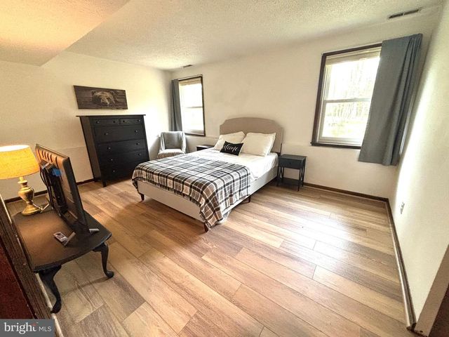 15 ELMWOOD DR, Tabernacle, NJ 08088