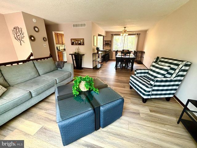 15 ELMWOOD DR, Tabernacle, NJ 08088