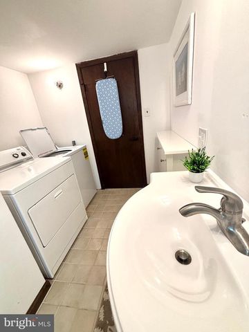 15 ELMWOOD DR, Tabernacle, NJ 08088