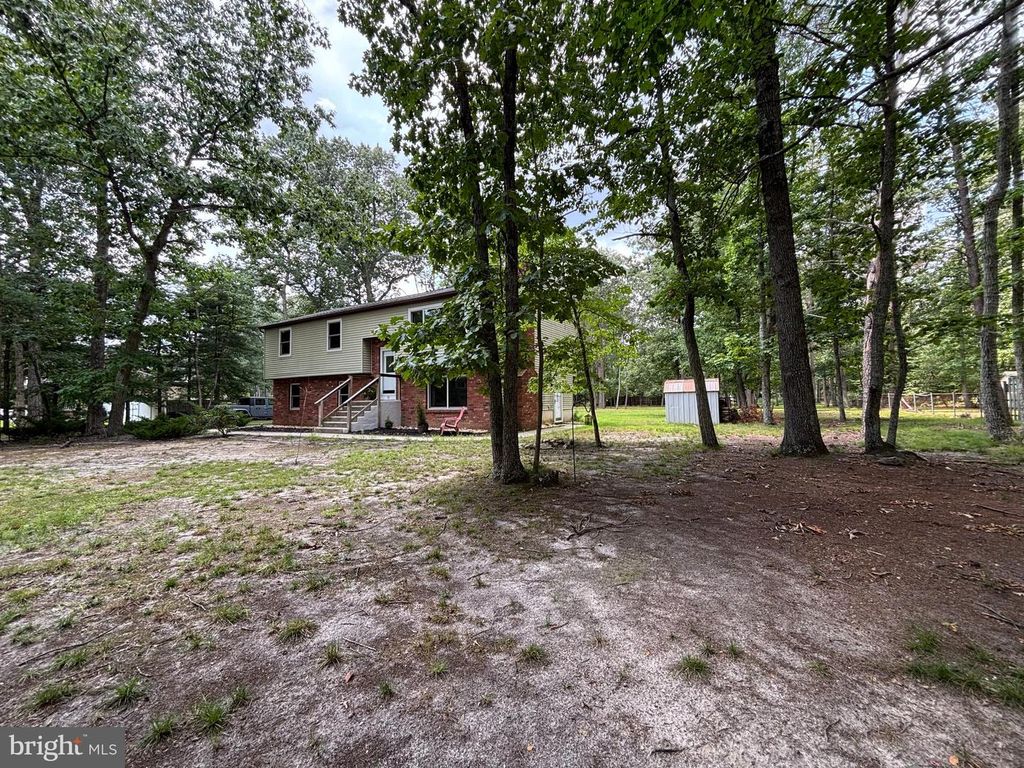 15 ELMWOOD DR, Tabernacle, NJ 08088