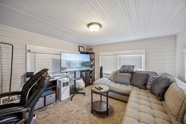 504 Featherston Street, Cleburne, TX 76033