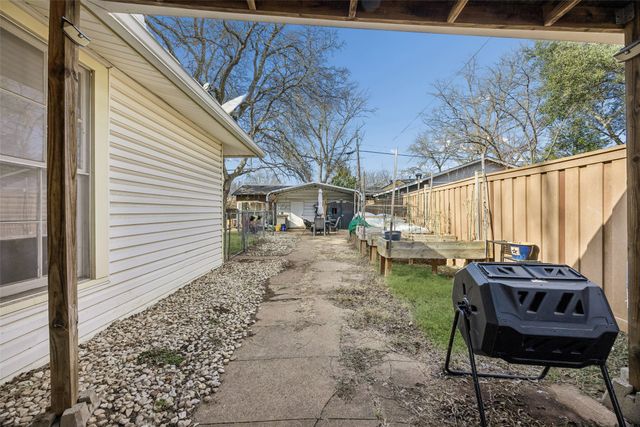 504 Featherston Street, Cleburne, TX 76033