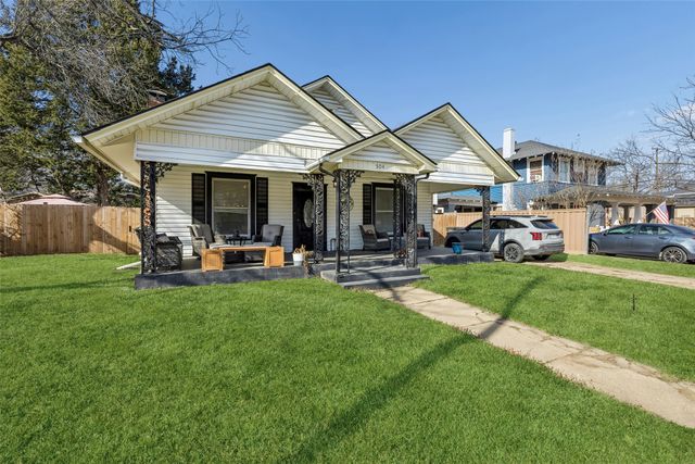 504 Featherston Street, Cleburne, TX 76033