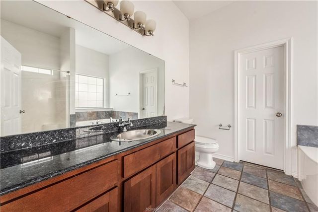 4009 Reatta Lane, College Station, TX 77845