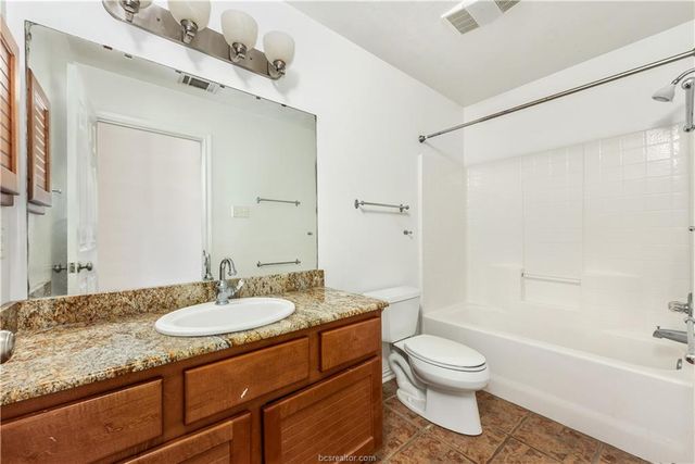 4009 Reatta Lane, College Station, TX 77845