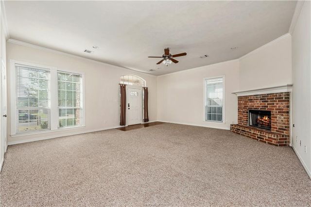 4009 Reatta Lane, College Station, TX 77845