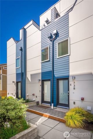 738 C N 92nd Street, Seattle, WA 98103