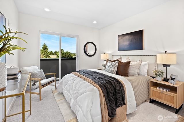 738 C N 92nd Street, Seattle, WA 98103
