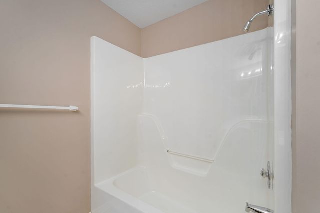 808 W Jackson Avenue, Nixa, MO 65714