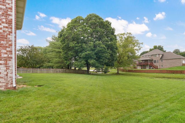 808 W Jackson Avenue, Nixa, MO 65714