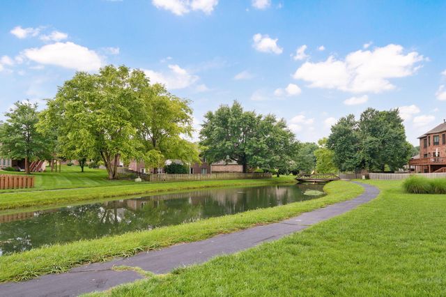 808 W Jackson Avenue, Nixa, MO 65714