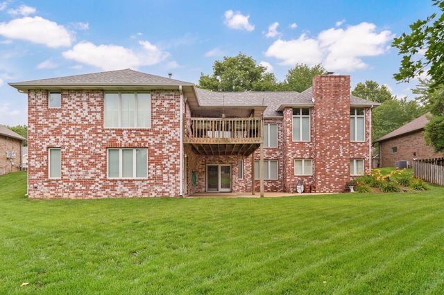 808 W Jackson Avenue, Nixa, MO 65714