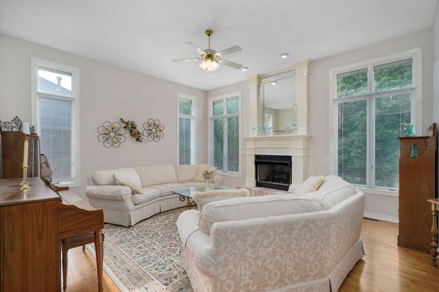 808 W Jackson Avenue, Nixa, MO 65714
