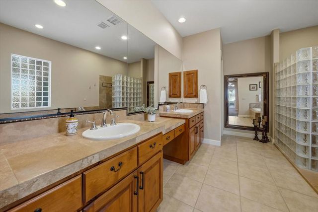 80140 ViA Tesoro, La Quinta, CA 92253
