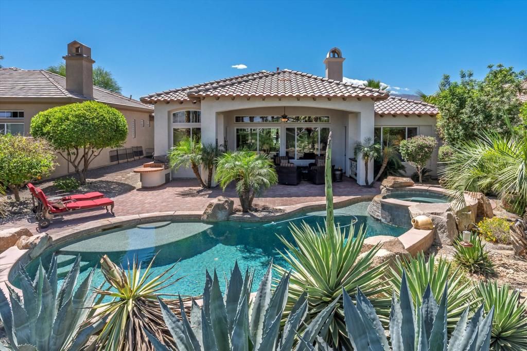 80140 ViA Tesoro, La Quinta, CA 92253