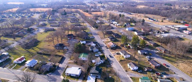 613 Short Mt St, Smithville, TN 37166
