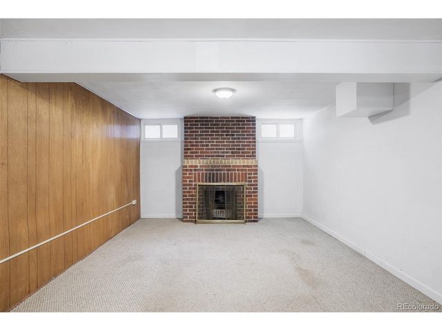851 S Vine St, Denver, CO 80209