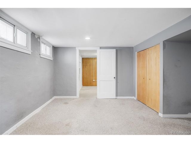 851 S Vine St, Denver, CO 80209
