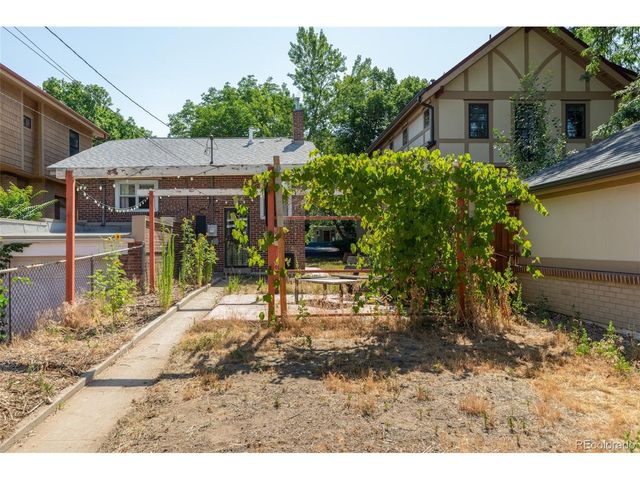 851 S Vine St, Denver, CO 80209