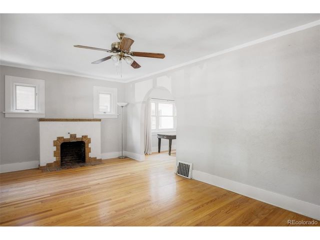 851 S Vine St, Denver, CO 80209