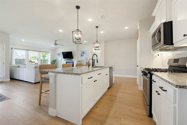 483 Crystal Clear Lane, Princeton, TX 75407