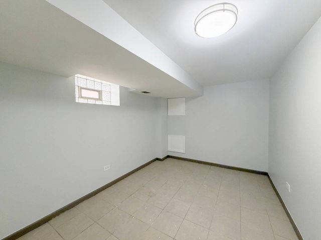 10122 S WALLACE Street, Chicago, IL 60628