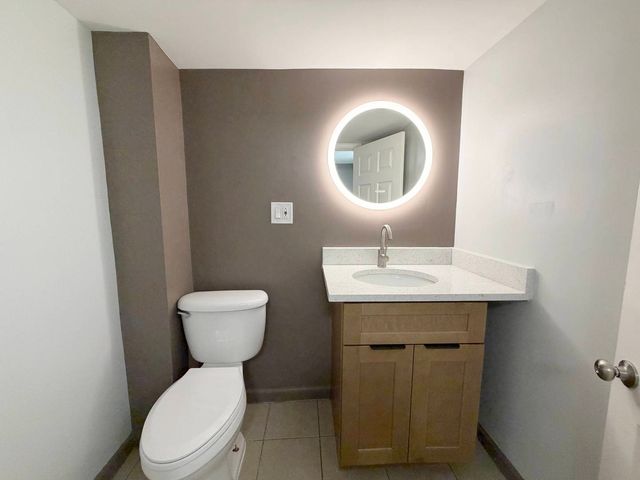 10122 S WALLACE Street, Chicago, IL 60628