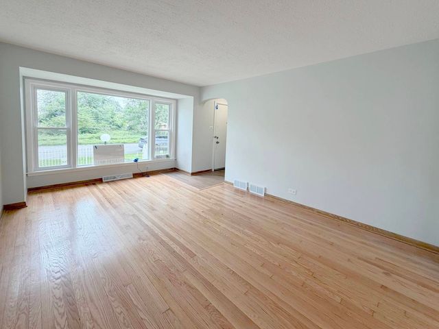 10122 S WALLACE Street, Chicago, IL 60628