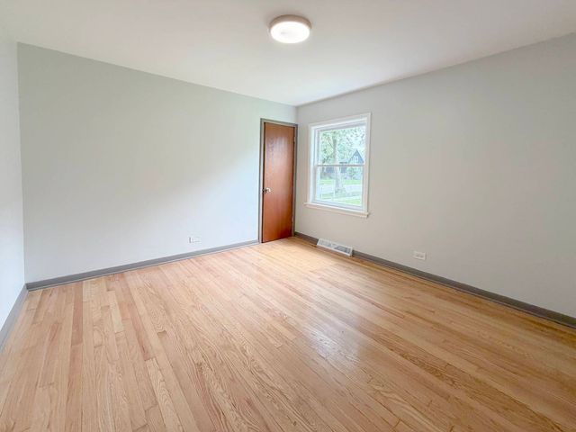 10122 S WALLACE Street, Chicago, IL 60628