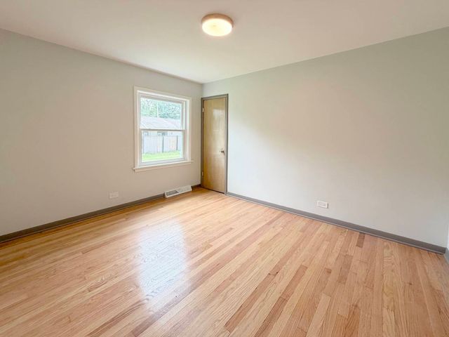 10122 S WALLACE Street, Chicago, IL 60628