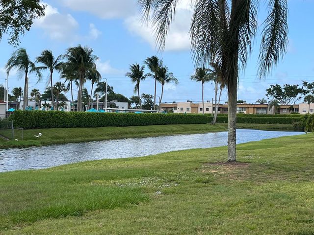 23 Saxony A, Delray Beach, FL 33446