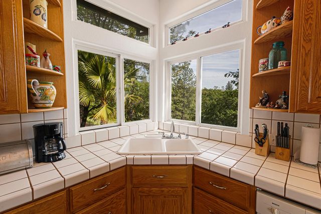 2240 Slate Ct, Greenwood, CA 95635