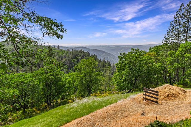 2240 Slate Ct, Greenwood, CA 95635