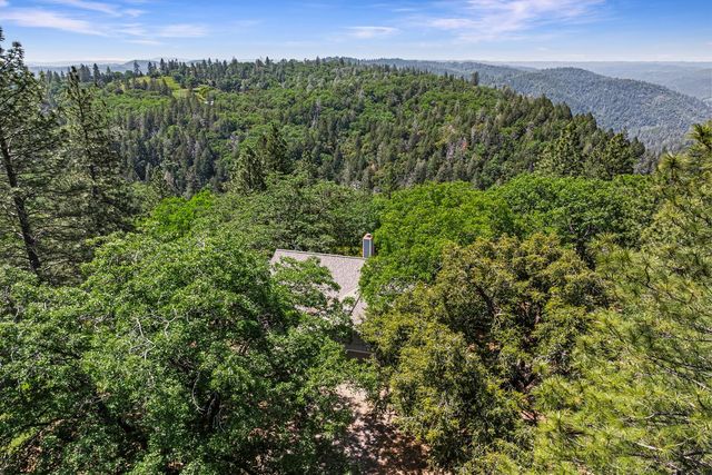 2240 Slate Ct, Greenwood, CA 95635