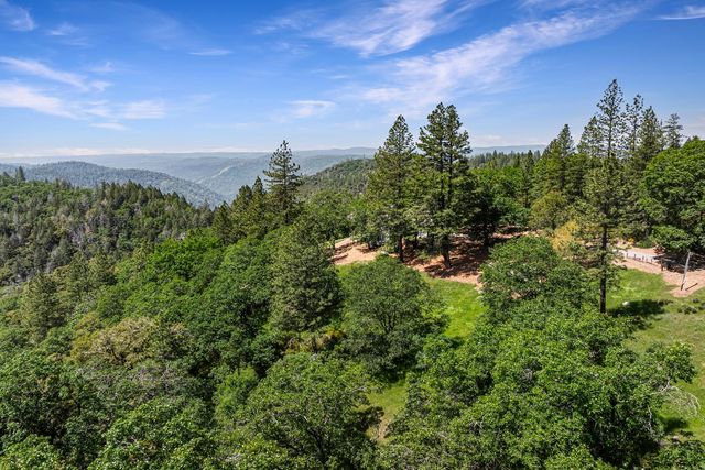 2240 Slate Ct, Greenwood, CA 95635