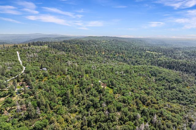 2240 Slate Ct, Greenwood, CA 95635