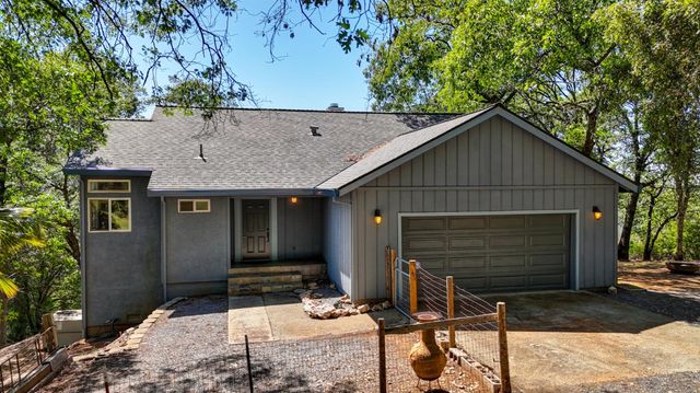 2240 Slate Ct, Greenwood, CA 95635
