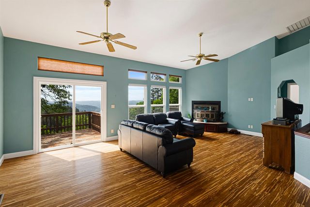 2240 Slate Ct, Greenwood, CA 95635