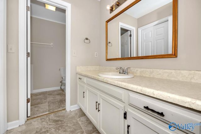 2048 Woodlawn Drive 2048, Huntsville, AL 35802