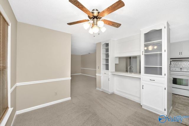 2048 Woodlawn Drive 2048, Huntsville, AL 35802